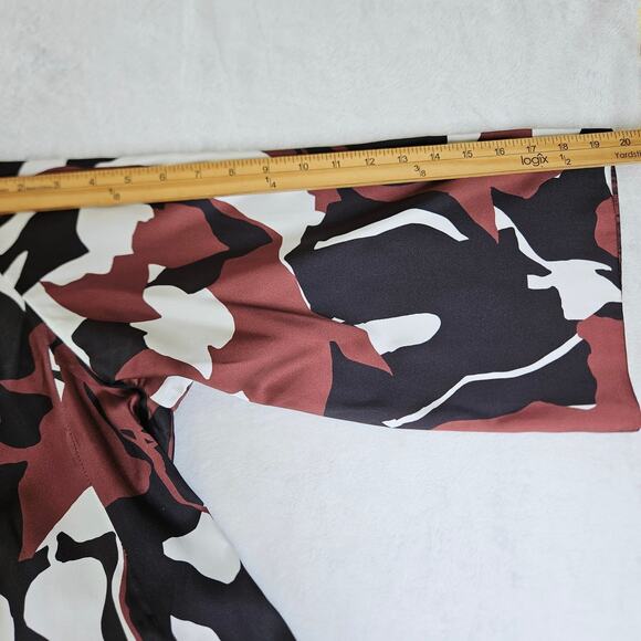 Chico’s Reversible Open Front Cardigan Duster Jacket Size 2 Large Abstract Satin - Picture 15 of 16